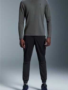 Men’s On Running weather pants